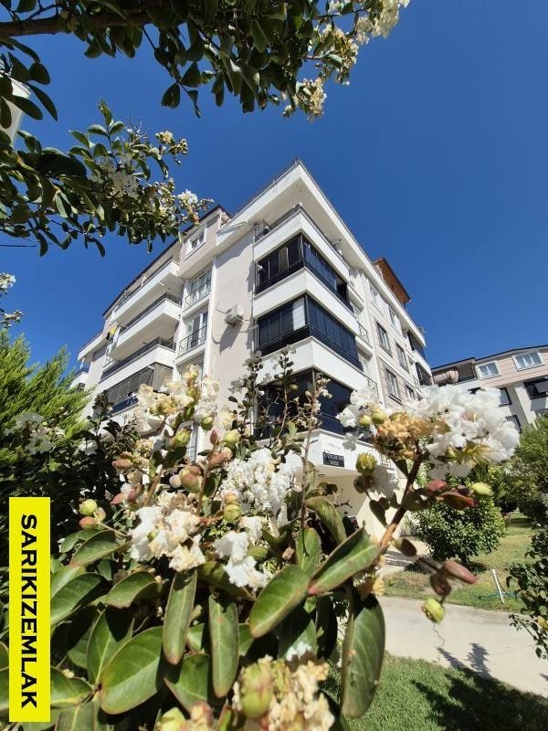 Edremit İkizçay Mah`da2+1  Daire.